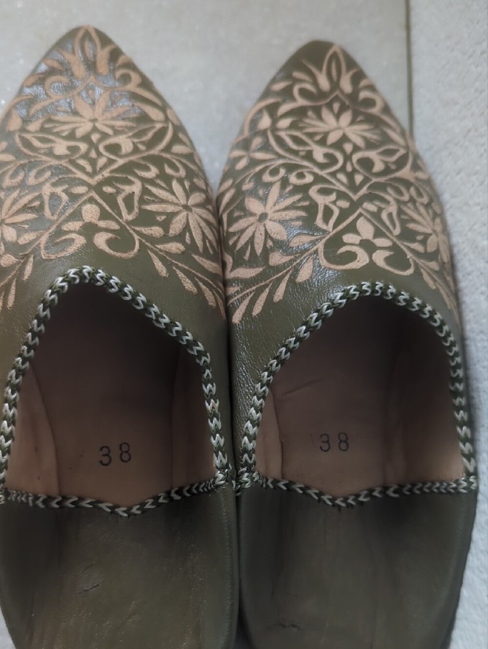 Olive Green Genuine Leather Moroccan Slippers/Sandals/Mules - Size 5.5